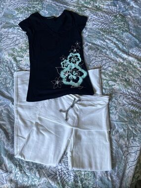 Super Soft and Comfy Hip Hugging Lounge Pants NWOT